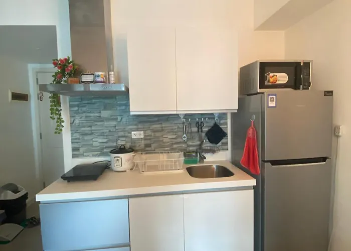 Azure Staycation In Paranaque View